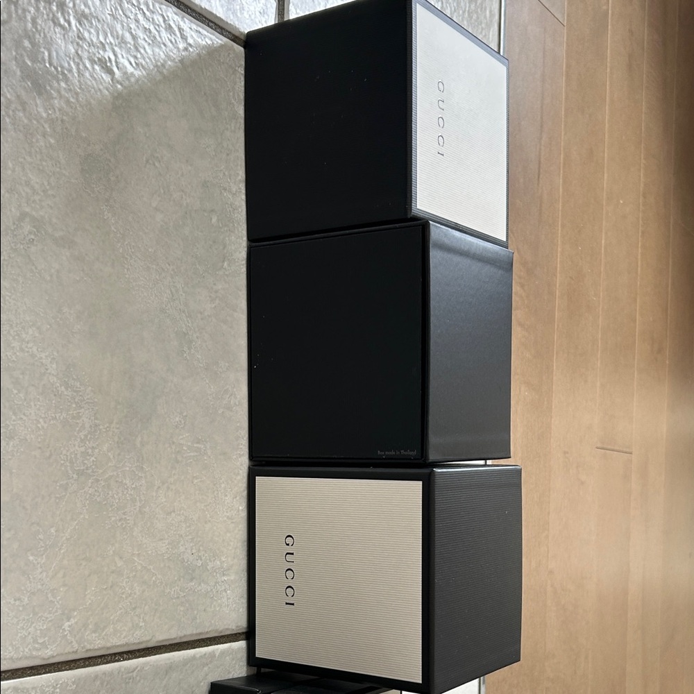 10 Gucci empty Boxes. In Perfect Condition. - Picture 13 of 14